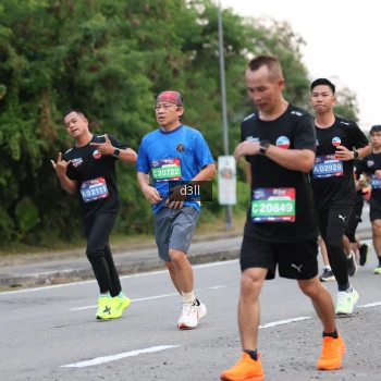 Runner Photo 4016124
