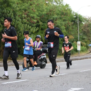 Runner Photo 4016219