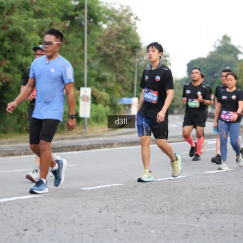 Runner Photo 4016243