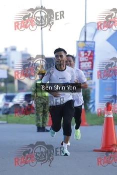 Runner Photo 401637