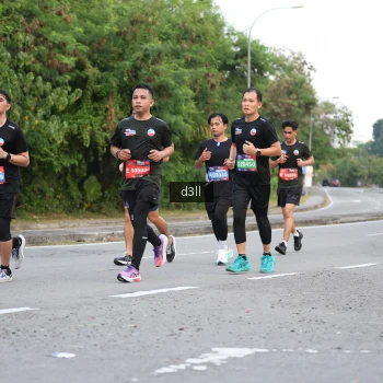 Runner Photo 4016377