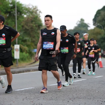 Runner Photo 4016500