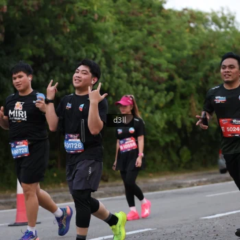 Runner Photo 4016565