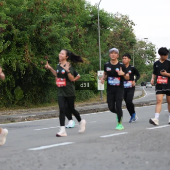 Runner Photo 4016635