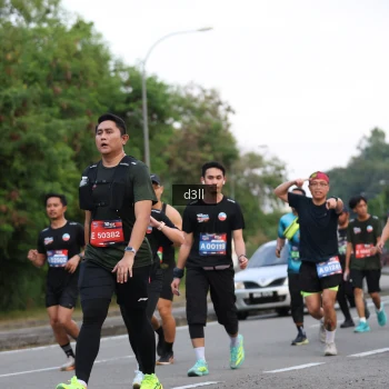Runner Photo 4016665