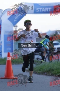 Runner Photo 401670