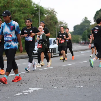 Runner Photo 4016715