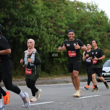 Runner Photo 4016718