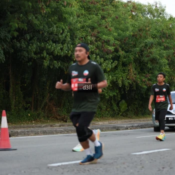 Runner Photo 4016733