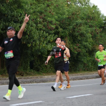 Runner Photo 4016764