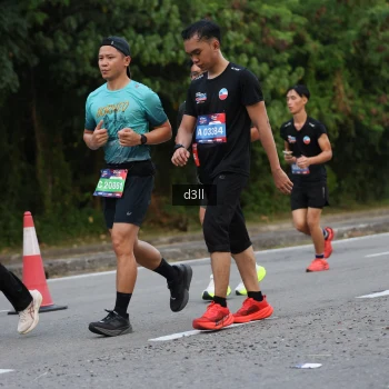 Runner Photo 4016920