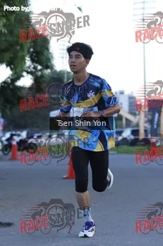 Runner Photo 401701