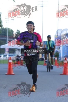 Runner Photo 401730