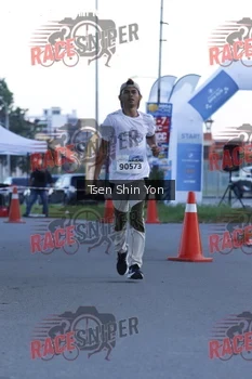 Runner Photo 401759