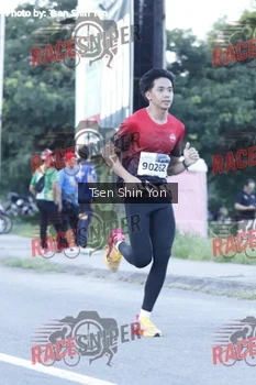 Runner Photo 401772