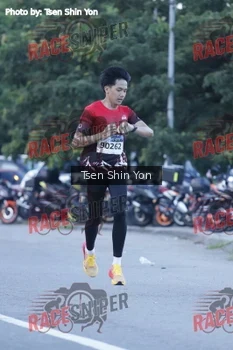 Runner Photo 401776