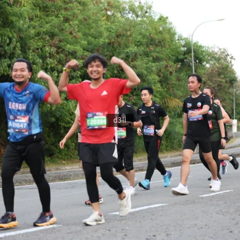 Runner Photo 4019195