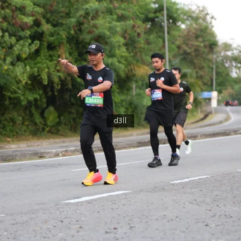 Runner Photo 4019354