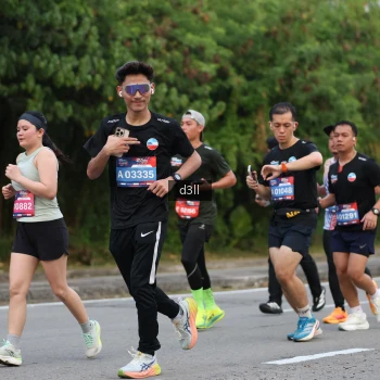 Runner Photo 4019475