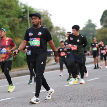 Runner Photo 4019811