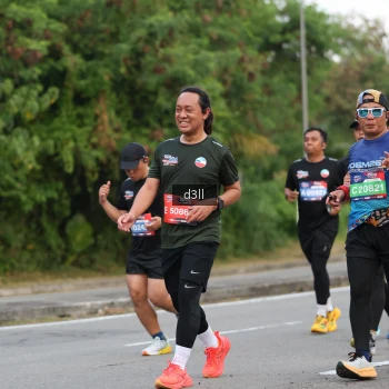 Runner Photo 4019934