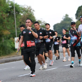 Runner Photo 4020131