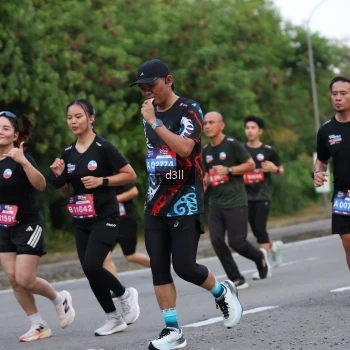 Runner Photo 4020180
