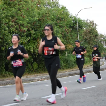 Runner Photo 4020733