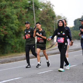 Runner Photo 4020751