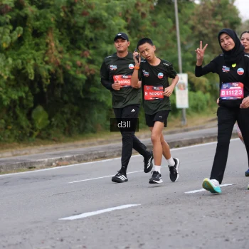 Runner Photo 4020759