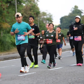 Runner Photo 4020800