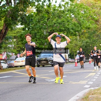 Runner Photo 4021875
