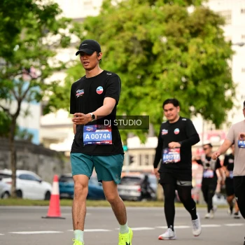 Runner Photo 4024035