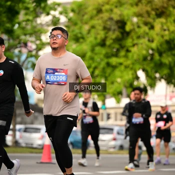 Runner Photo 4024076