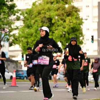 Runner Photo 4024100