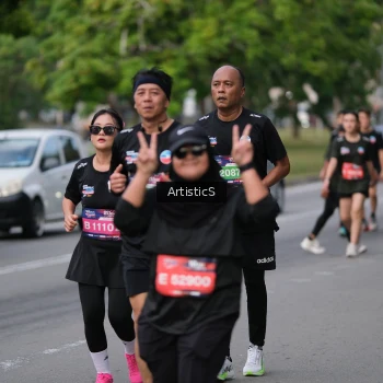 Runner Photo 4024195
