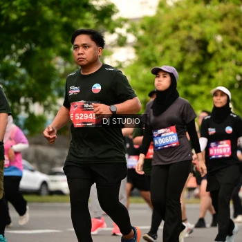 Runner Photo 4024338
