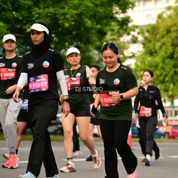 Runner Photo 4024375