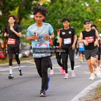 Runner Photo 4024399