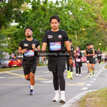 Runner Photo 4024473