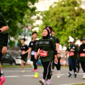 Runner Photo 4024475