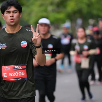 Runner Photo 4024495