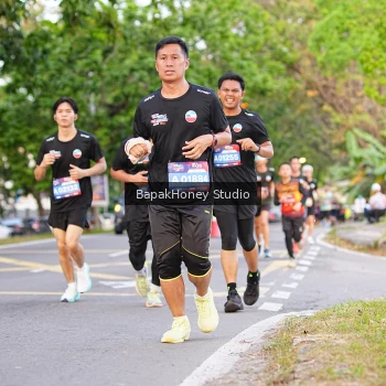 Runner Photo 4024534