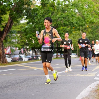 Runner Photo 4024543
