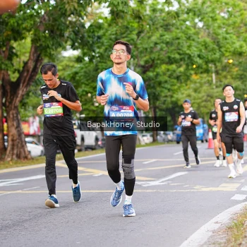 Runner Photo 4024551