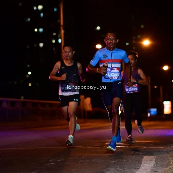 Runner Photo 4024576