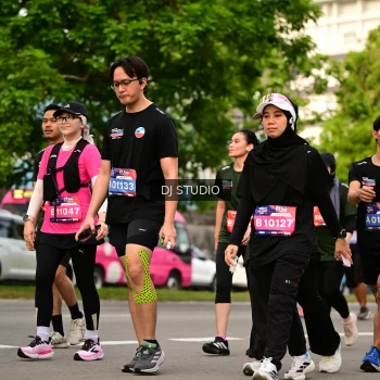 Runner Photo 4024600