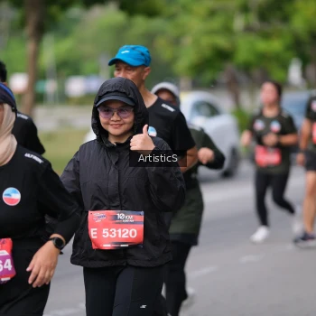 Runner Photo 4024672