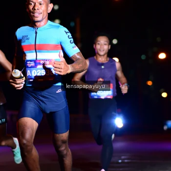 Runner Photo 4024677