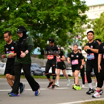 Runner Photo 4024719